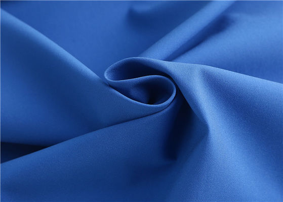 T800 estiramiento 100% del poliéster 50D TPU lechoso que enlaza 3 capas de la chaqueta del material de la tela